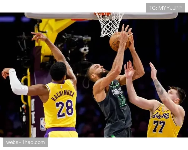 湖人斯玛特防守体系复盘：老将带头重塑团队防守协作精神